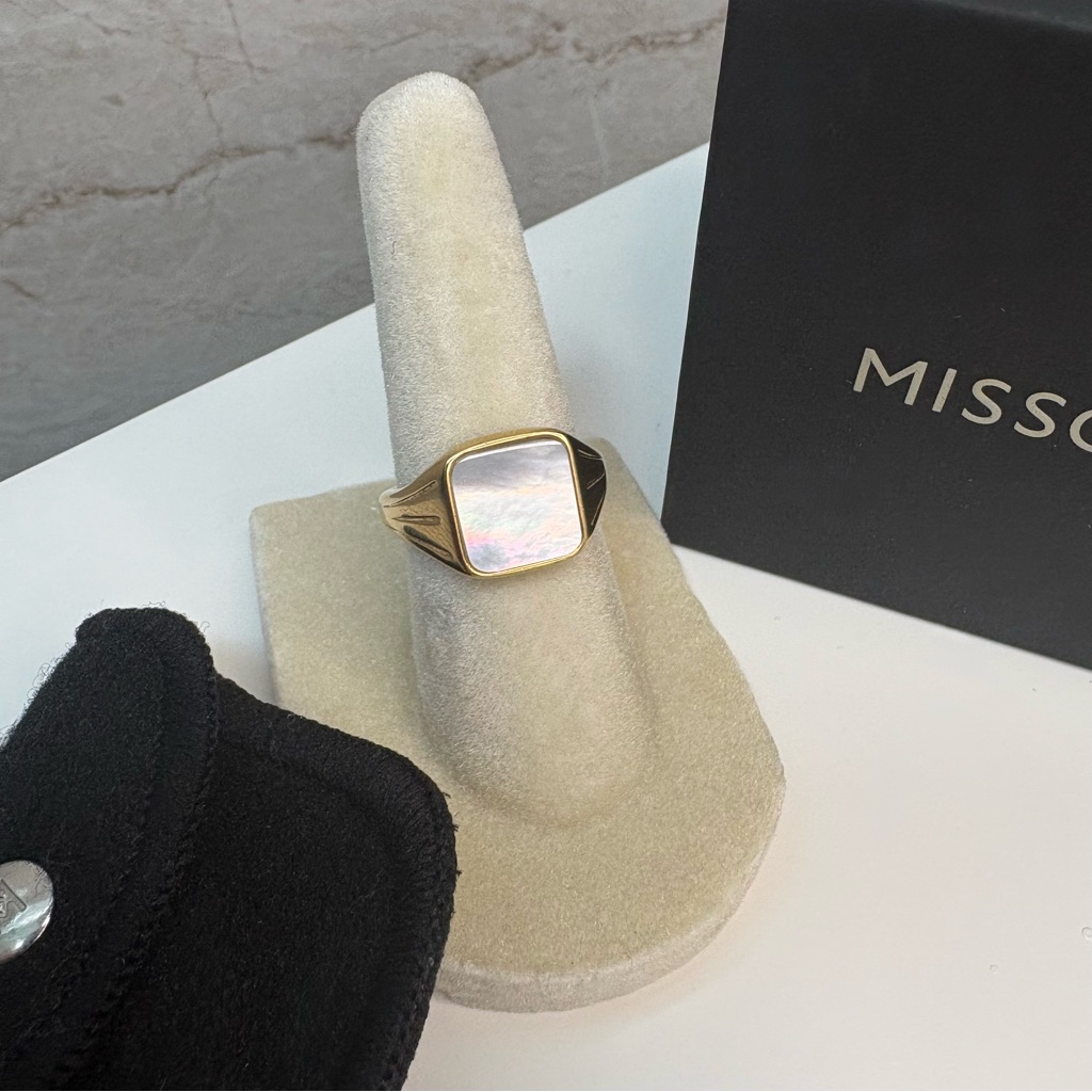 Missoni Gold Ring With Iridescent Mother-Of-Pearl Inlay